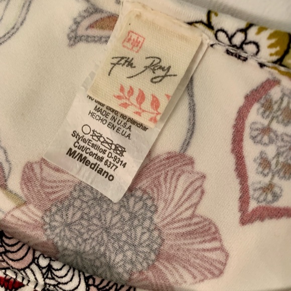 Floral Maxi Dress with pockets💗 size M - Picture 4 of 6